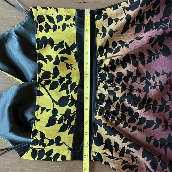 Express V-Neck Halter Top - Picture 7 of 7